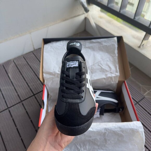 Onitsuka/Tiger MEXICO 66 Sneaker Athletic BLACK/WHITE - Picture 2 of 6